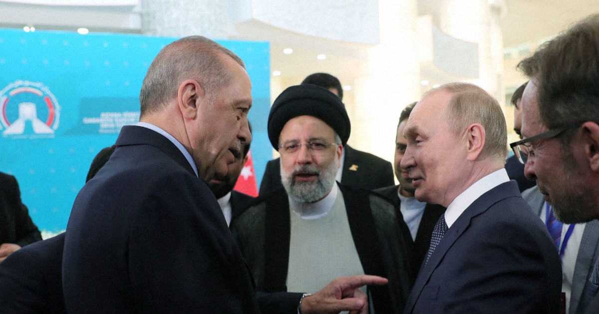 プーチン氏、ウクライナ穀物輸出に前向き　トルコ、イラン3首脳会合
