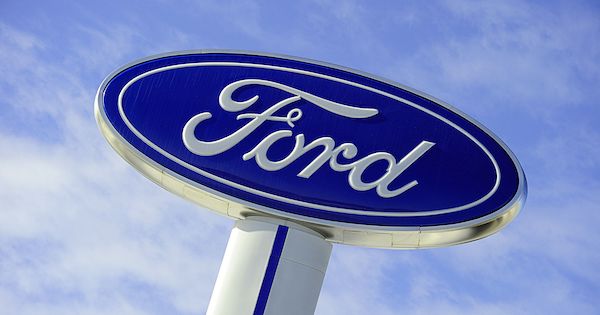 フォードが最大8000人削減を計画、ＥＶ事業向け資金確保で－関係者