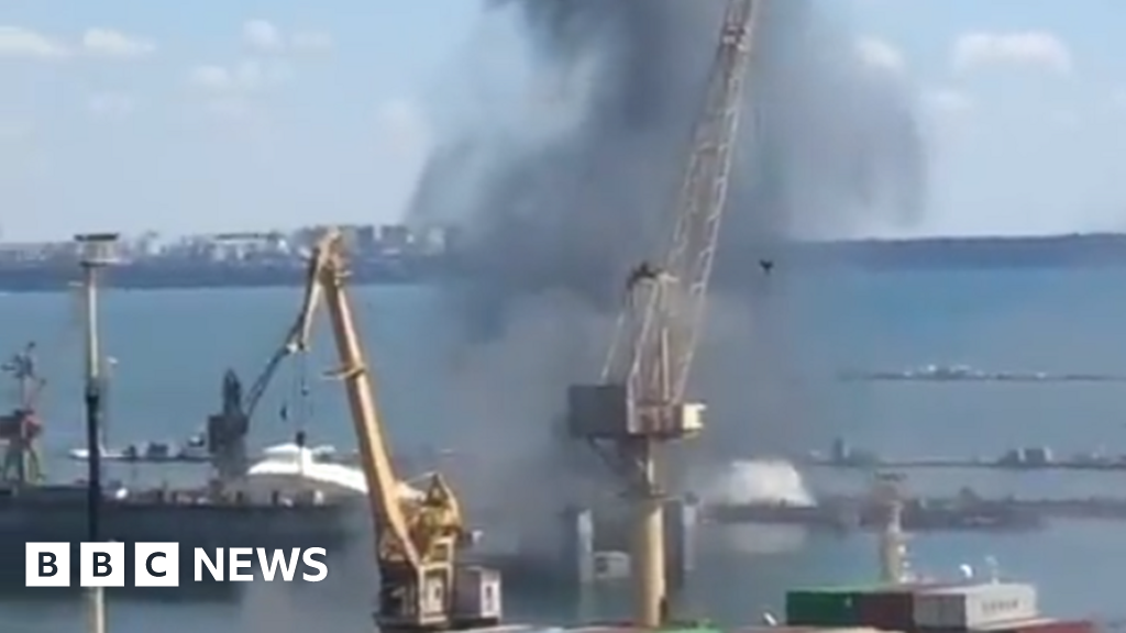 Ukraine war: Explosions rock Ukrainian port hours after grain deal