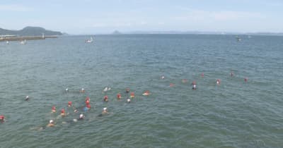 小学生から73歳まで　遠泳大会2km泳ぐ　香川