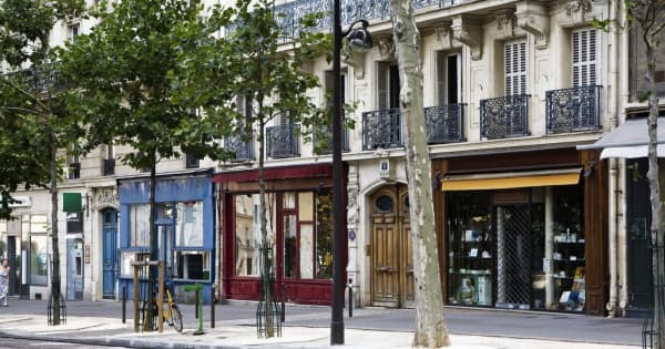 冷房中のドア閉鎖を義務化へ　フランスの店舗、無駄を削減