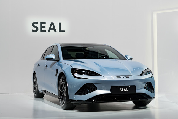 セダン『SEAL』は新たな選択肢になるかBYD、日本の乗用EV市場に参入［詳細写真］