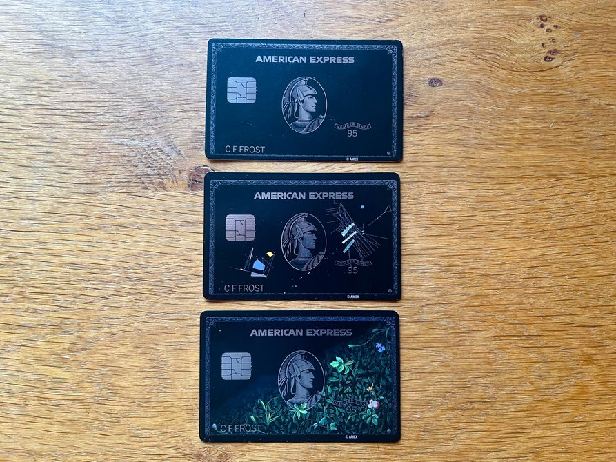 アメックスセンチュリオン アートカードとプラダウェアラブルを国内