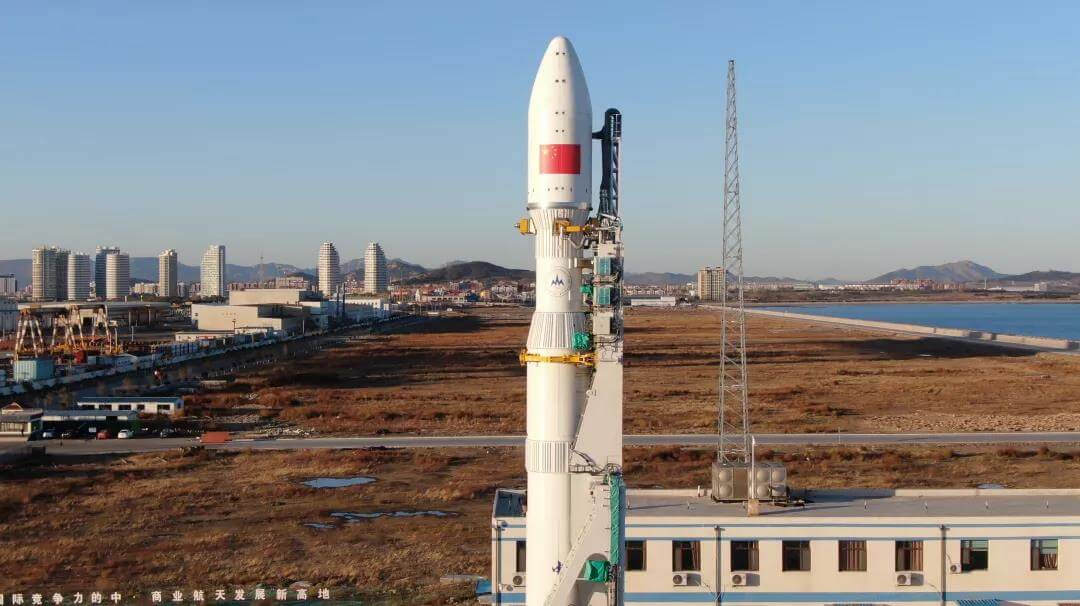 中国、国内最大級の固体燃料ロケットを初打ち上げ