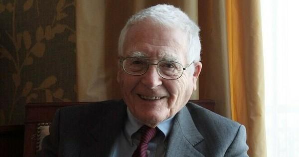 「ガイア理論」の英科学者ラブロック氏死去 103歳