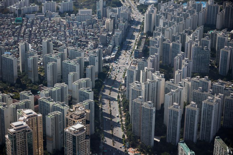 韓国不動産ブームが利上げで暗転、借金抱えた消費者に重圧