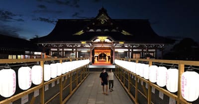 平和を願う献灯始まる　山形・県護国神社