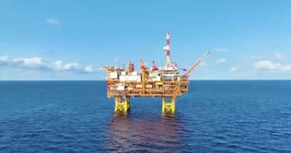 中国最大の海洋石油生産プラットフォーム、設置が完了