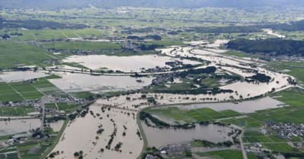 17河川氾濫、土砂災害11件 2人不明、避難対象54万人