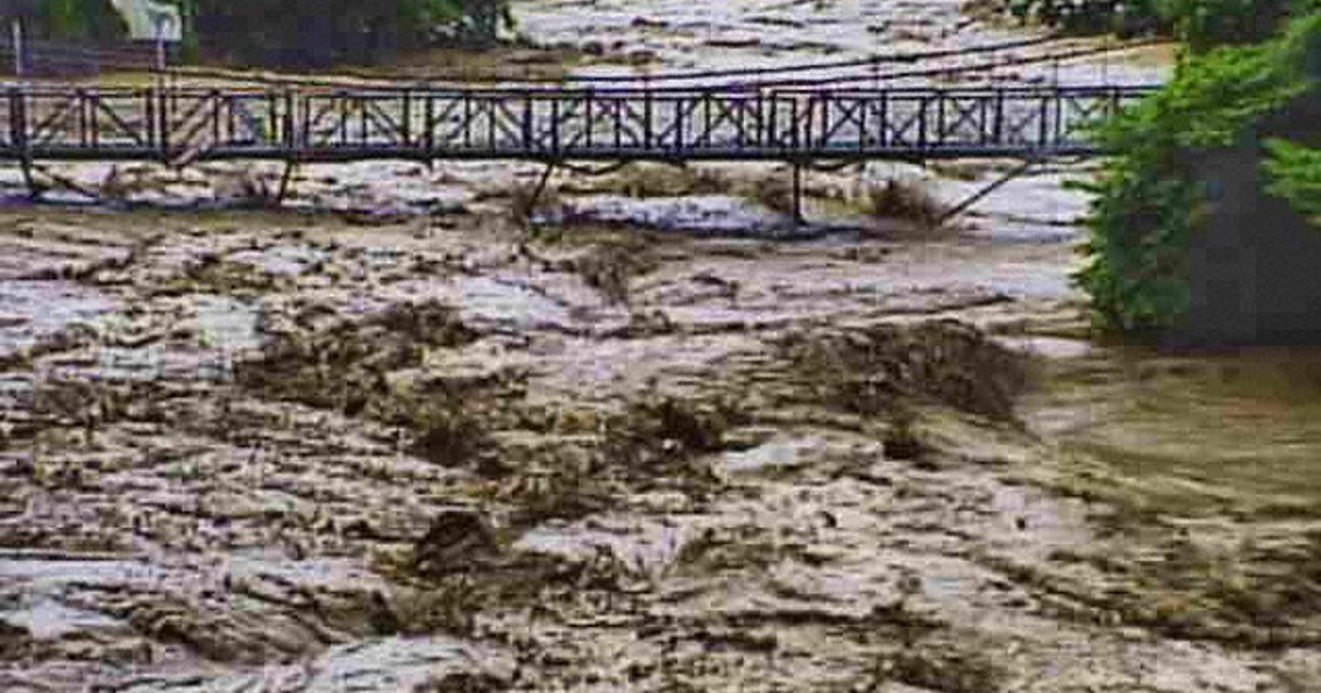 滋賀県長浜市の高時川が氾濫