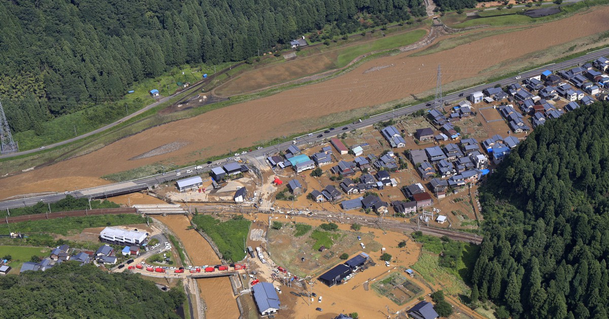 西日本・北陸中心に大雨続く　滋賀や福井で河川氾濫、土砂災害も