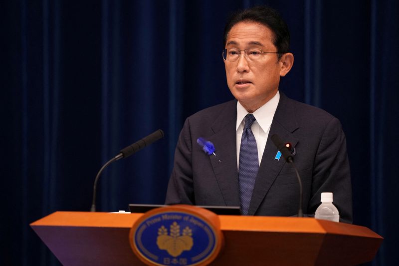 岸田首相、来週の内閣改造を表明　旧統一教会との関係点検を指示