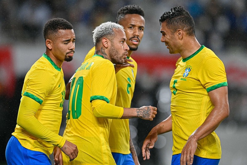 「フラッグボタンが天才的」ブラジル代表がカタールW杯で着用する新ユニを正式発表！ヒョウ柄デザインに賛否「買う勇気が出ない」