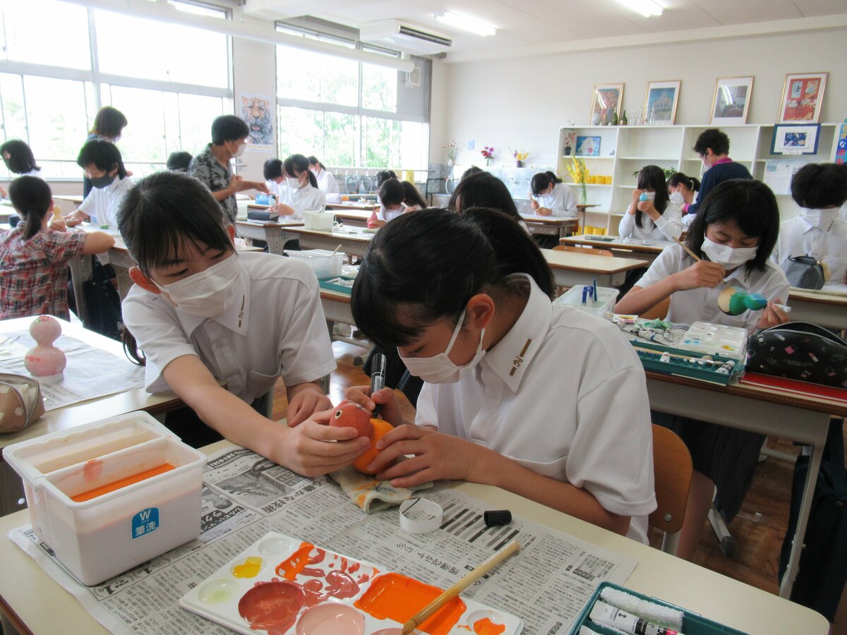 地元のヒョウタン「触るの初めて」中学校美術部員がアート作品に　京都・亀岡