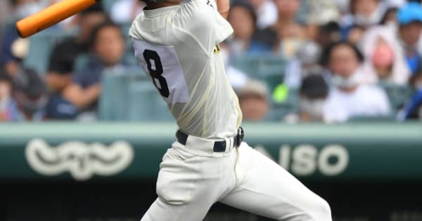 八戸学院光星・佐藤の激走ランニング本塁打で勝ち越し　滞空時間長い打球　フェンス直撃で一気に