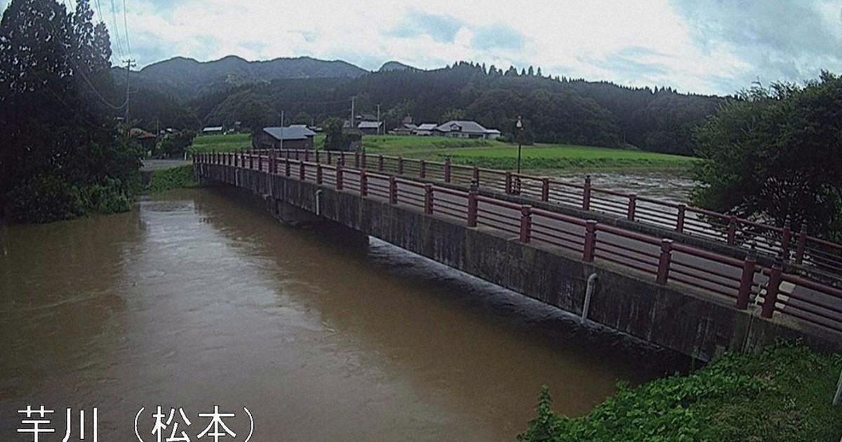 秋田・由利本荘の芋川が氾濫　69世帯187人に避難指示