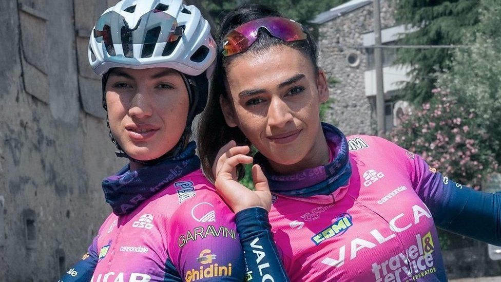 五輪の夢のためタリバン支配のアフガニスタンから避難　自転車競技の姉妹