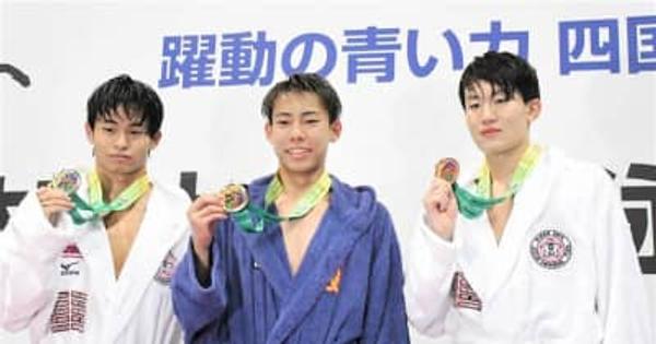 競泳男子200メートル自由形、森本（九学）優勝　全国高校総体