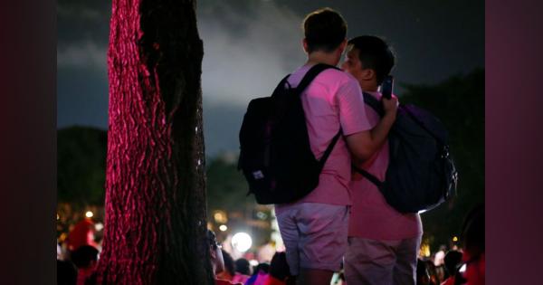 シンガポール、男性間性交渉を合法化へ＝首相