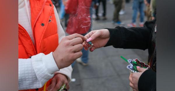 米国の若年成人の大麻使用率が過去最高を記録、43％に