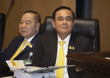 タイ憲法裁判所、首相職務を停止　任期判断、野党は退陣要求