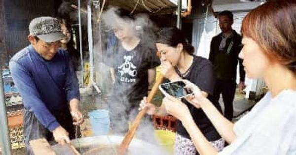 国重文「阿波晩茶」おけオーナー制　茶作り大汗「愛着湧く」　徳島・上勝町の生産者協会