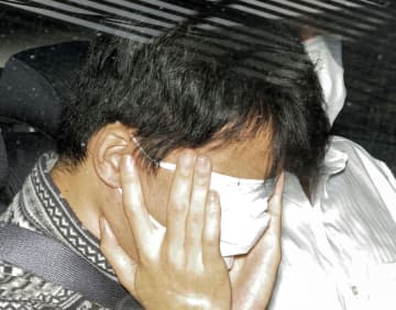 養子の男、かつらで女装し移動か　大阪・高槻の女性殺害疑い