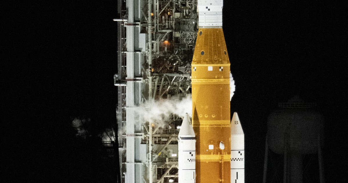 NASA、新型ロケット「SLS」の打ち上げ延期　エンジン不具合で