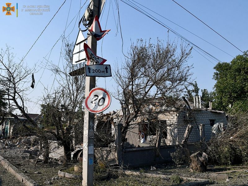 ミコライウの住宅に砲撃、ロシアはウクライナの攻勢失敗と主張
