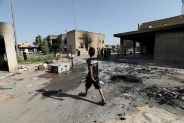 イラク衝突、30人死亡　抗議活動、各地に波及
