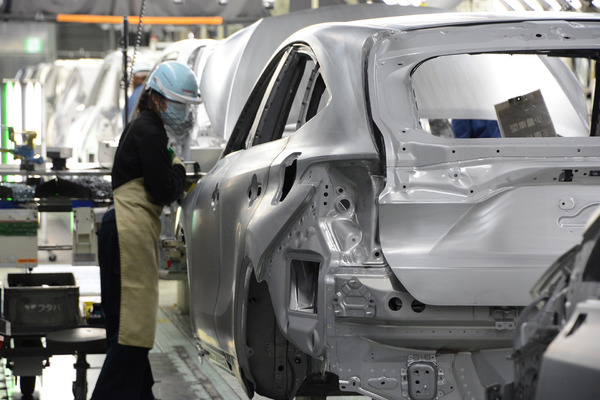 トヨタ、国内でも新車値上げの兆し---日本製鉄と鋼材価格大幅引き上げで合意［新聞ウォッチ］