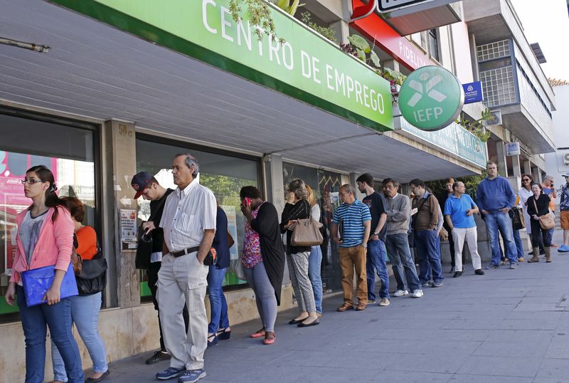 ポルトガル、ビザ規則を緩和　労働力不足に対応