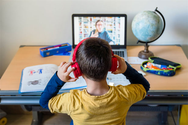 「オンライン授業」で子供の学力が低下、米国の最新データ