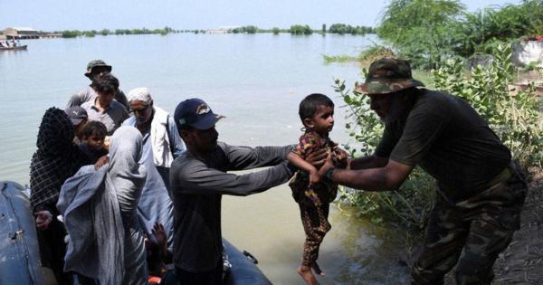 パキスタン洪水被害　外務省、9.8億円無償資金協力へ