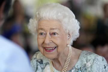 エリザベス英女王が死去、96歳　歴代最長在位70年、安定の象徴