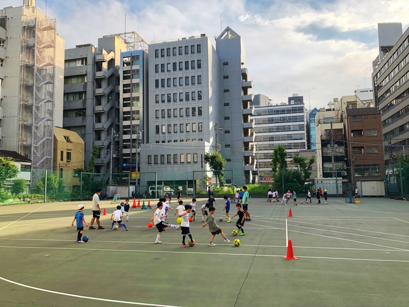 日本の首都のど真ん中で、子どもたちが豊かに成長できる「仕組み」【日本サッカー・マイノリティリポート】