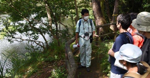 関東大震災の土砂崩落で生じた神奈川「震生湖」　散策会に30人、今も残る痕跡見学