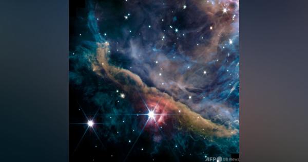オリオン大星雲 「息のむ」最新画像 ウェッブ宇宙望遠鏡が撮影