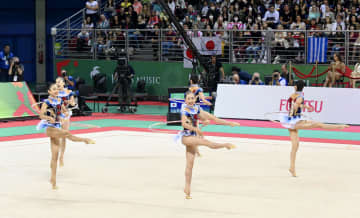 世界新体操、日本はフープ5位　イタリアが優勝