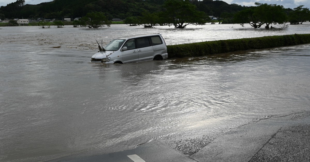 宮崎・都城で車に取り残された男性死亡　台風14号、九州縦断