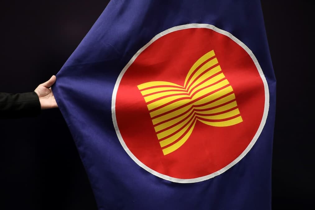 ASEAN､ミャンマー問題で重大局面　マレーシア外相｢反軍政組織を取り込むべき｣