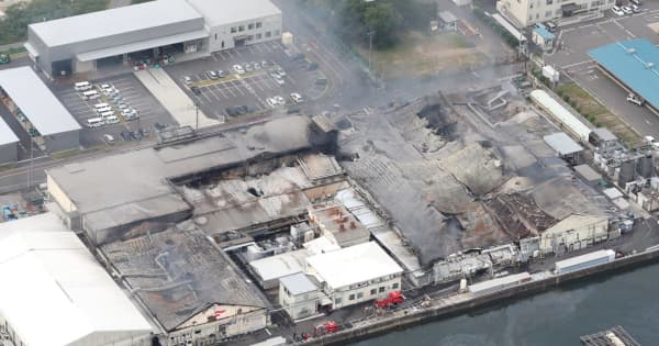 マルハニチロ広島工場で出火、消火活動続く　広島市中区