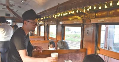 「ストーブ列車」客車がバー・シアターに　津軽鉄道、津軽五所川原駅（青森県五所川原市）で月1回開設