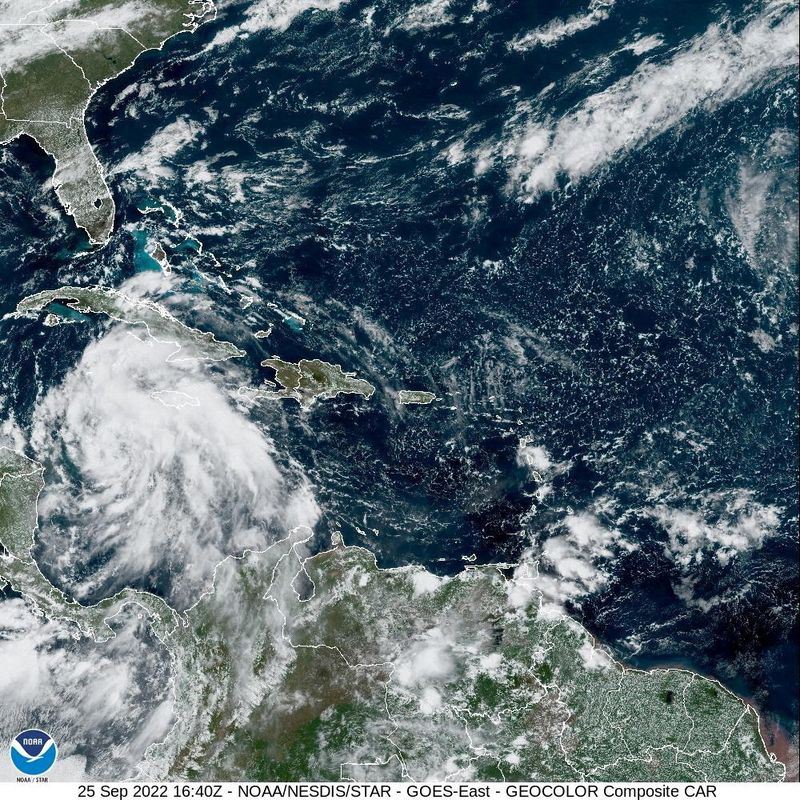 ハリケーン「イアン」、米フロリダ州に向け北上　勢力増し30日上陸か