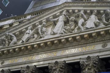 NY株6日続落125ドル安　世界的な景気後退を懸念