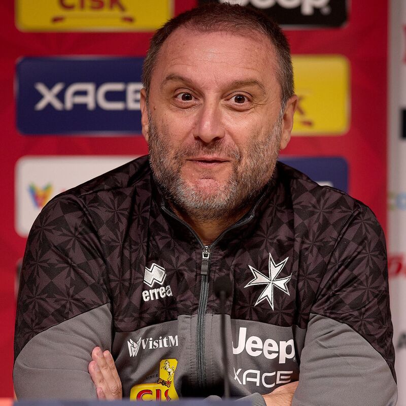 「ポリシー違反」イタリア人のサッカー代表監督が性的いやがらせの疑いで職務停止に