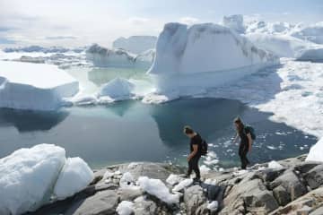 「気温2度上昇」で回復不能に　氷床融解やサンゴ死滅