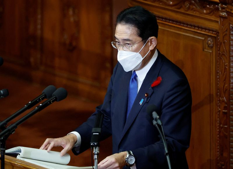 物価対策に全力、岸田首相が所信表明　旧統一教会「説明果たす」