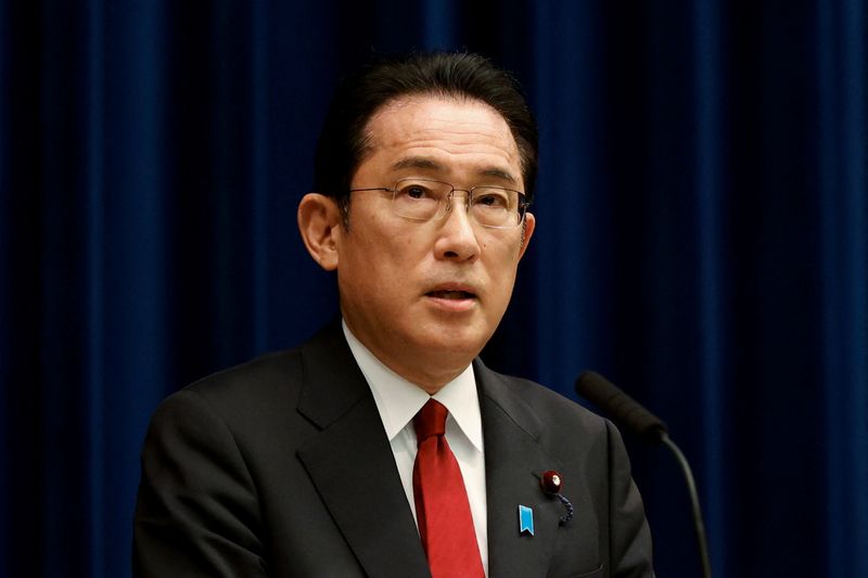 北朝鮮の弾道ミサイル発射、暴挙であり強く非難＝岸田首相