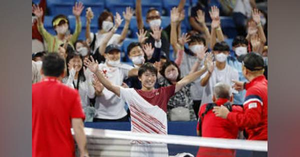 男子テニス、野口と守屋2回戦へ　楽天ジャパン・オープン第2日
